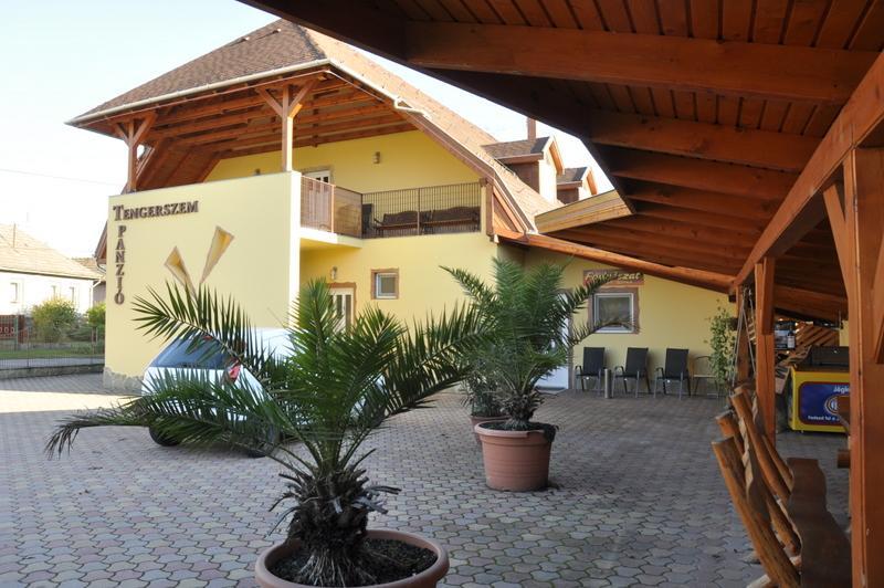 Tengerszem Panzio Bed & Breakfast Bank  Luaran gambar