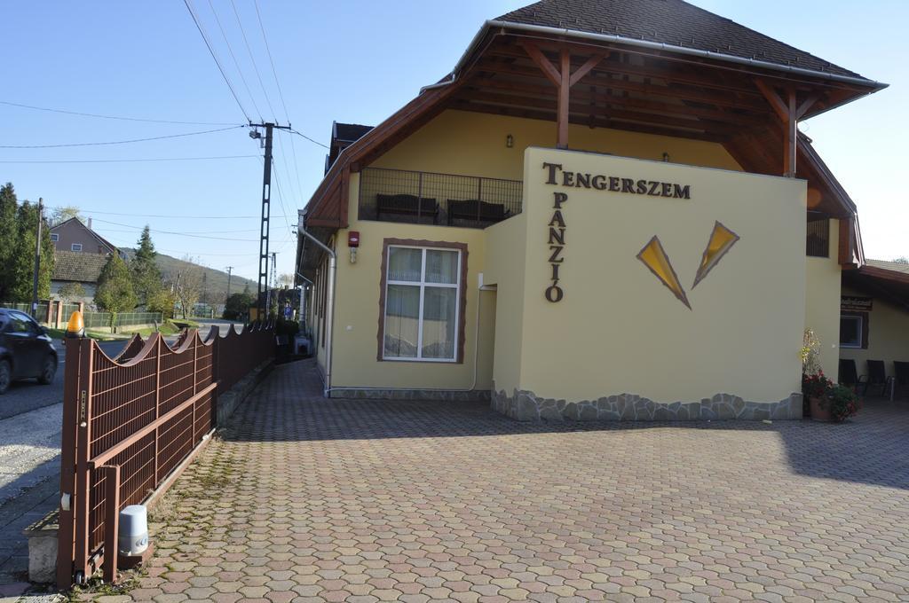 Tengerszem Panzio Bed & Breakfast Bank  Bilik gambar