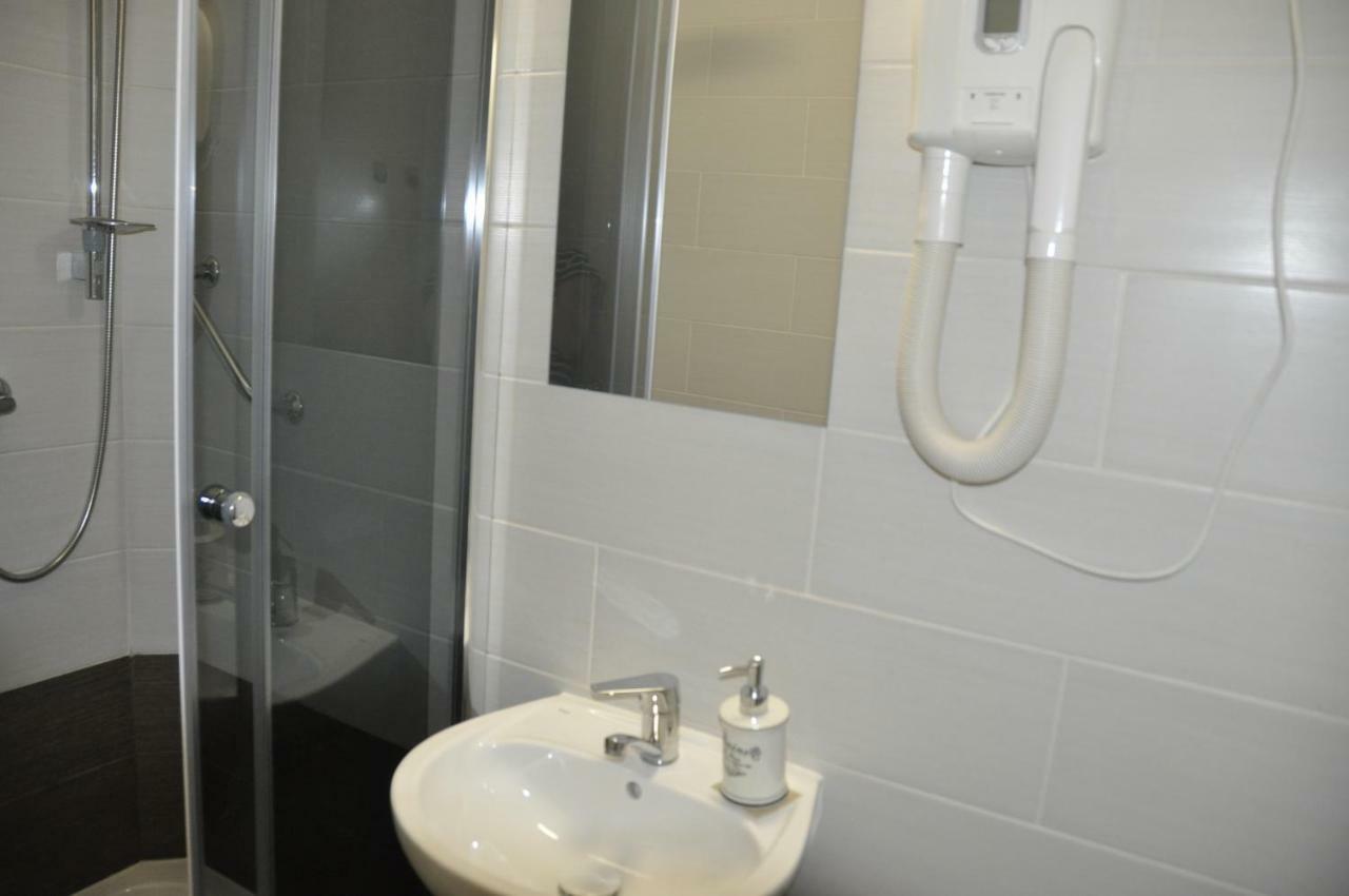 Tengerszem Panzio Bed & Breakfast Bank  Luaran gambar